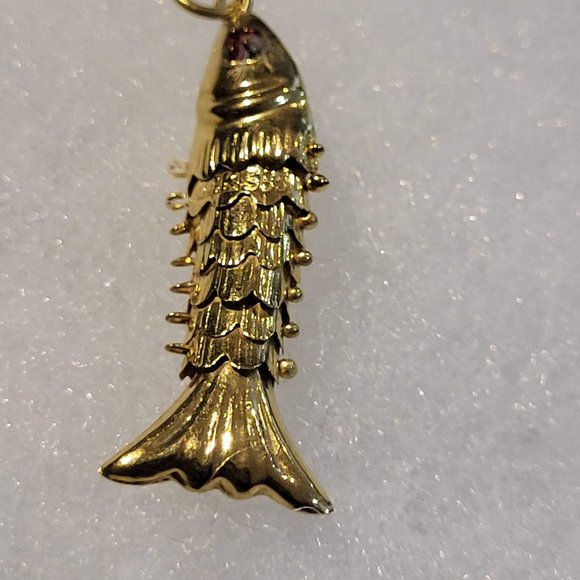 14K Gold Fish Pendant (3cm) - Picture 2 of 9